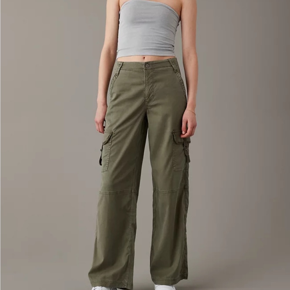 American Eagle Cargo Pants